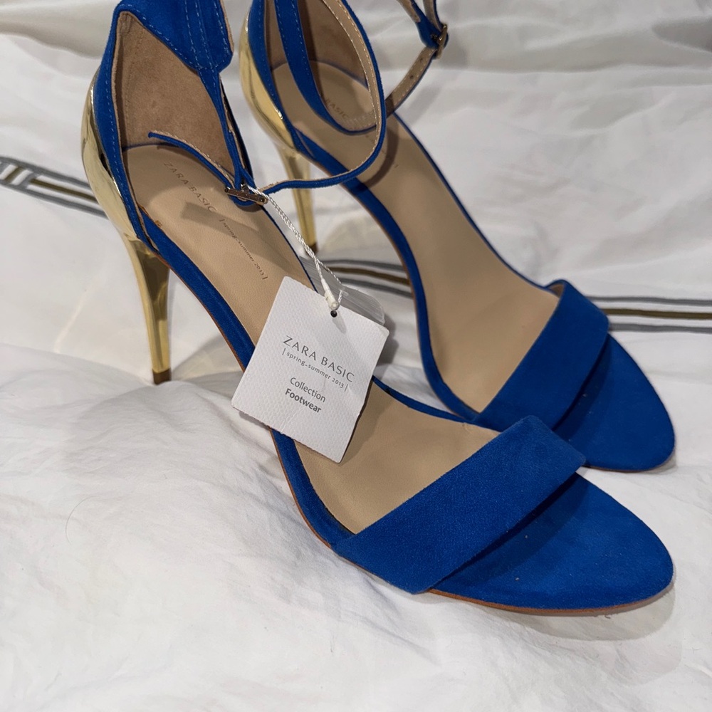 Zara Women's Blue and Gold Heels